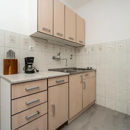 Appartement Awesome In *